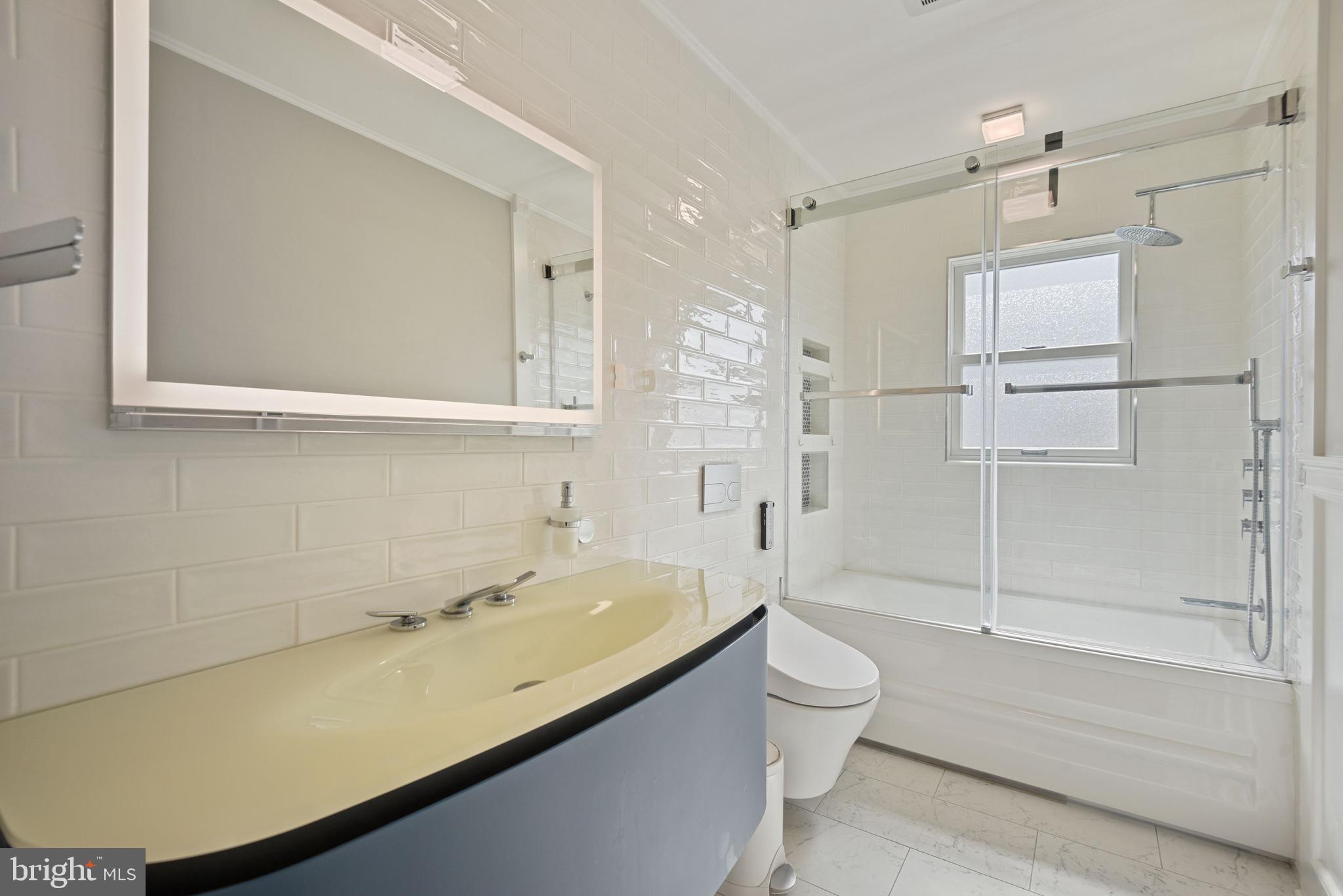 LOCUST HILL ESTATES - Residential