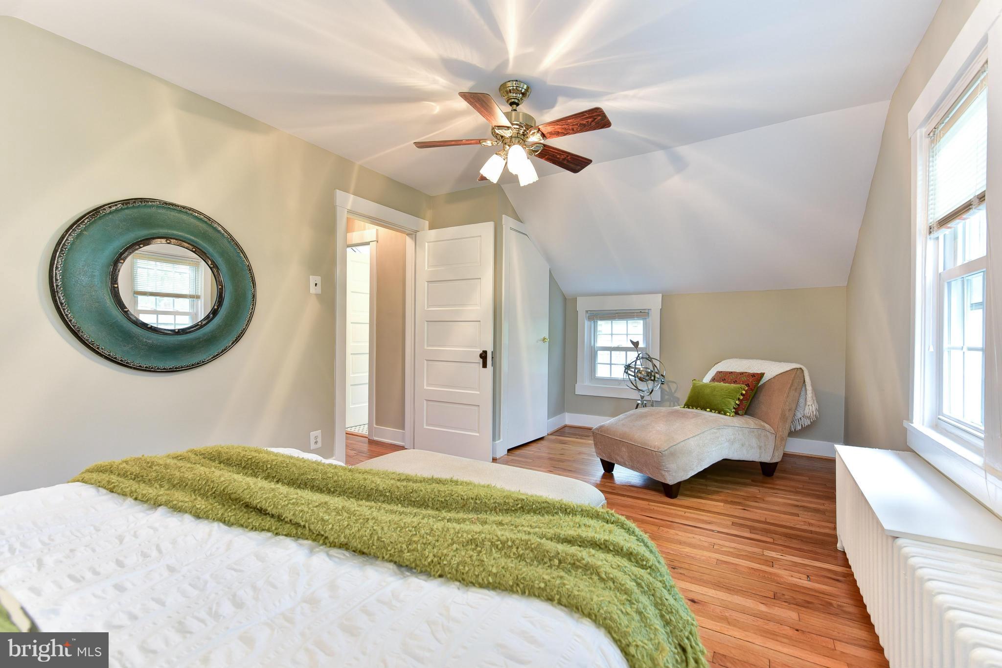 ROSEMONT PARK - Residential