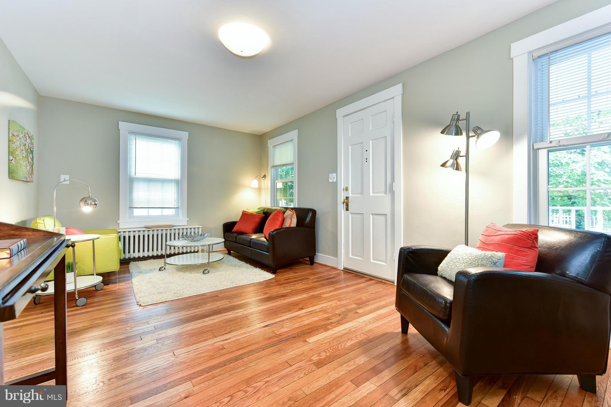 ROSEMONT PARK - Residential