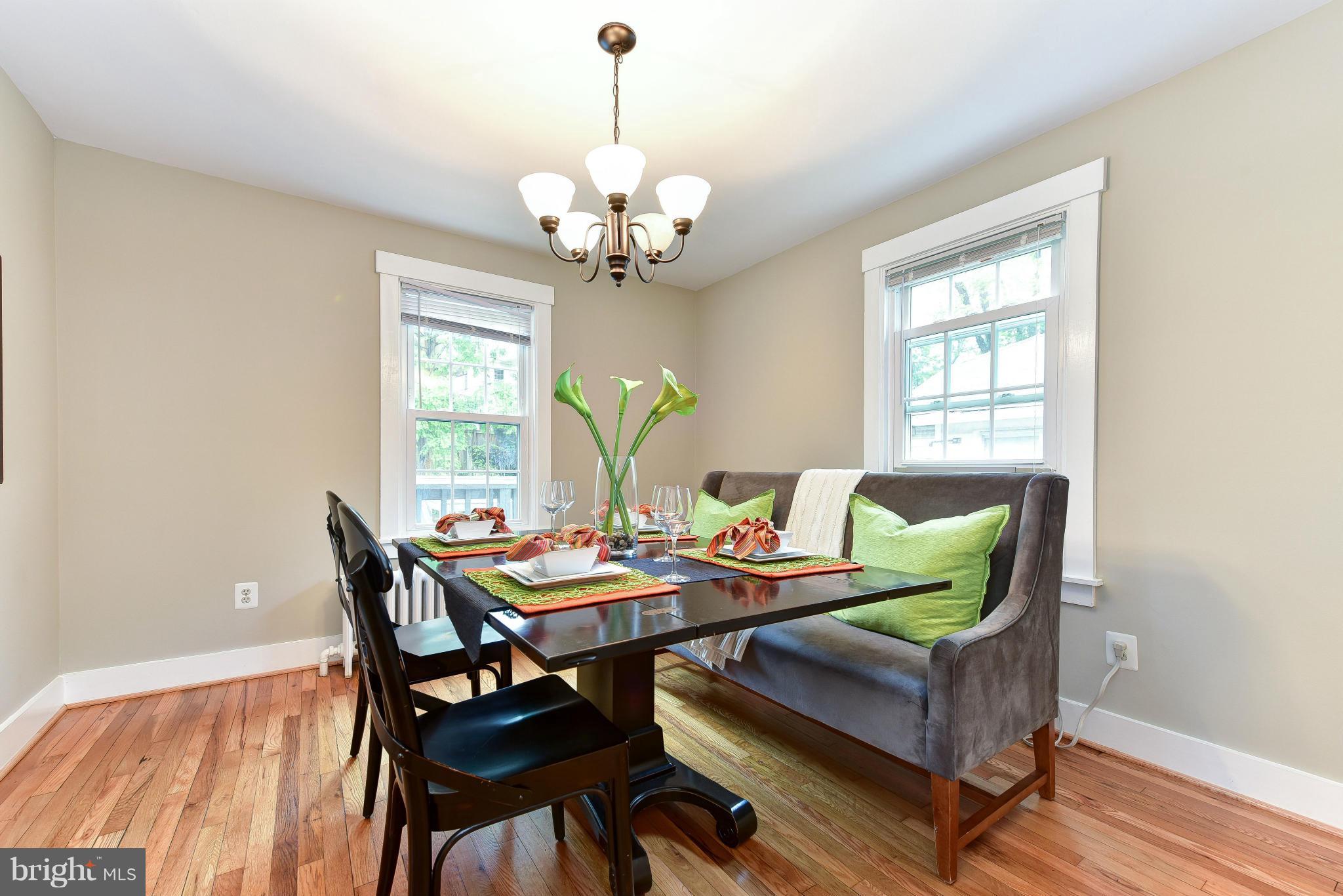 ROSEMONT PARK - Residential