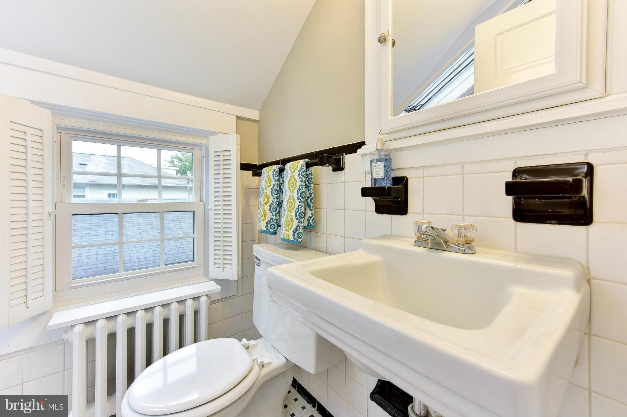 ROSEMONT PARK - Residential