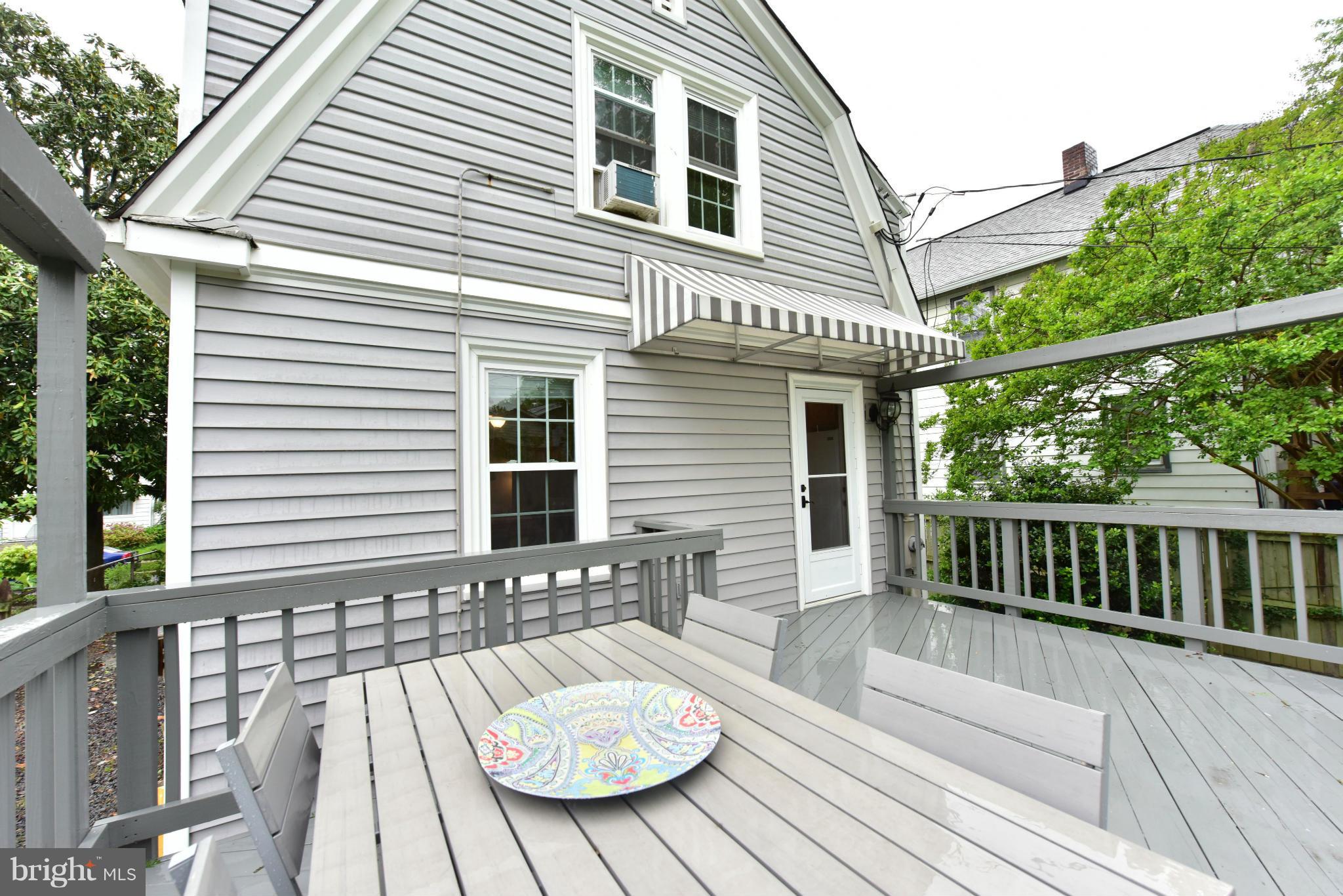 ROSEMONT PARK - Residential