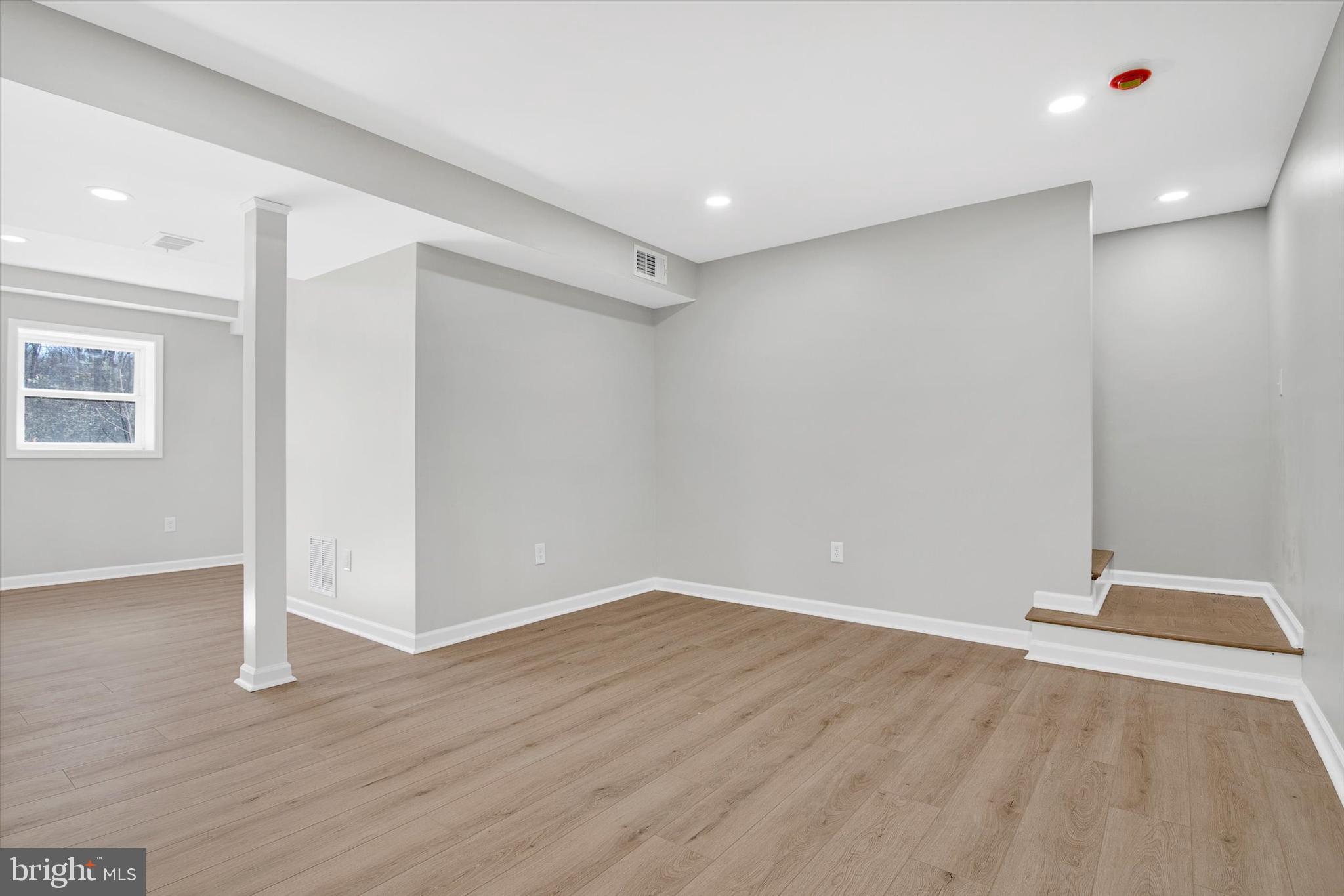 OAK CREST ESTATES - Residential