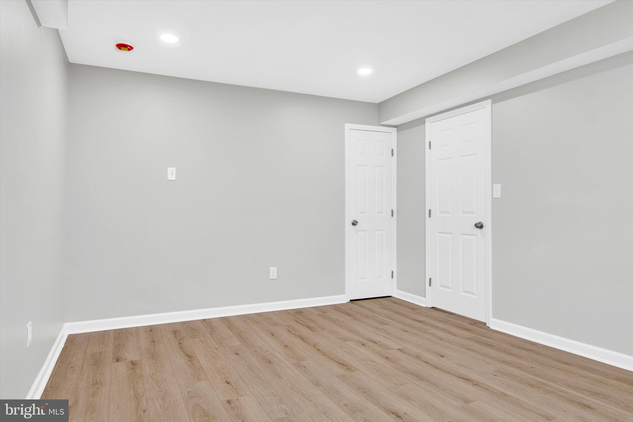 OAK CREST ESTATES - Residential