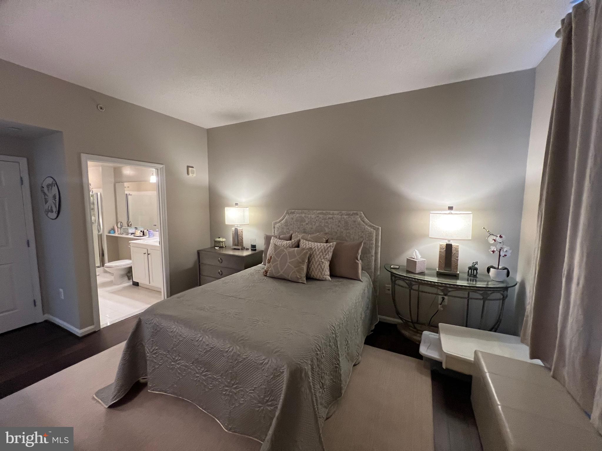 GALLERY AT WHITE FLINT - Residential Lease