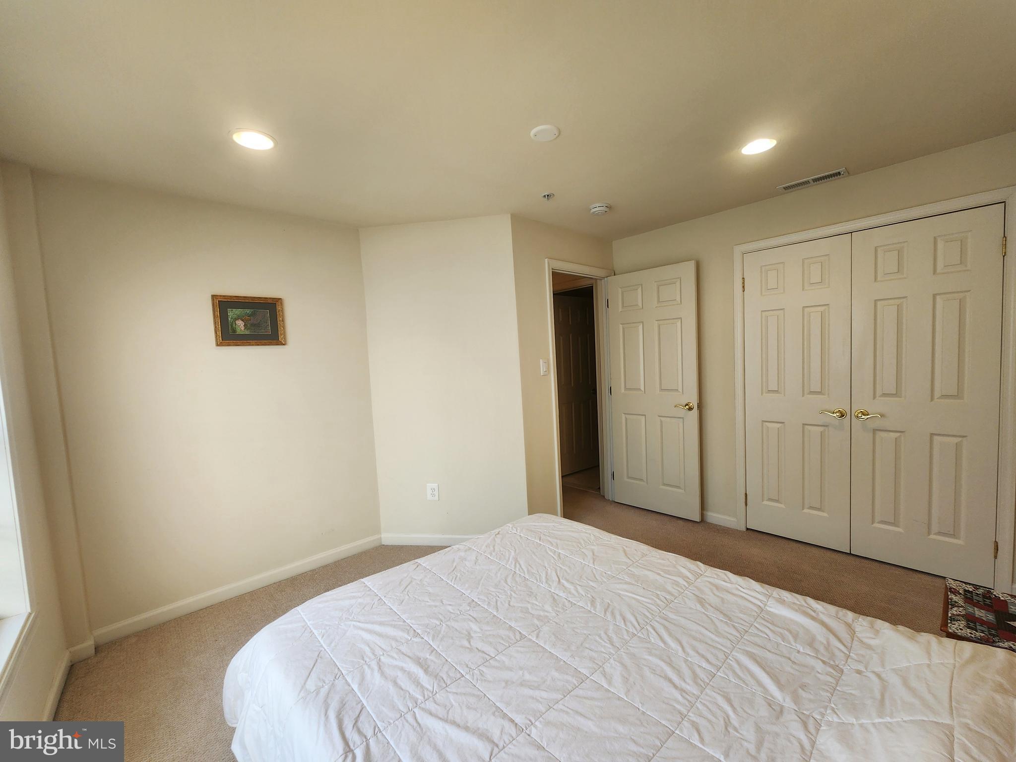 KING FARM - Residential Lease