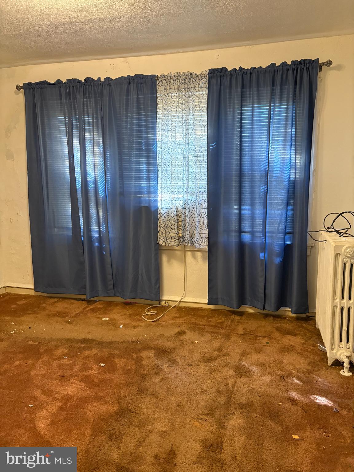 WEST OAK LANE - Residential