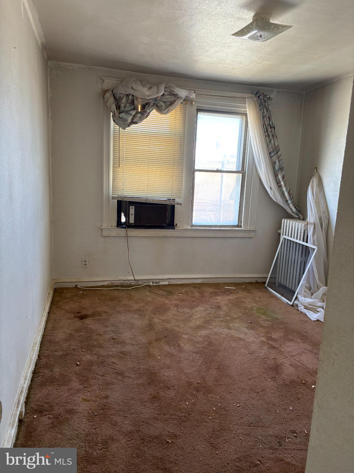 WEST OAK LANE - Residential