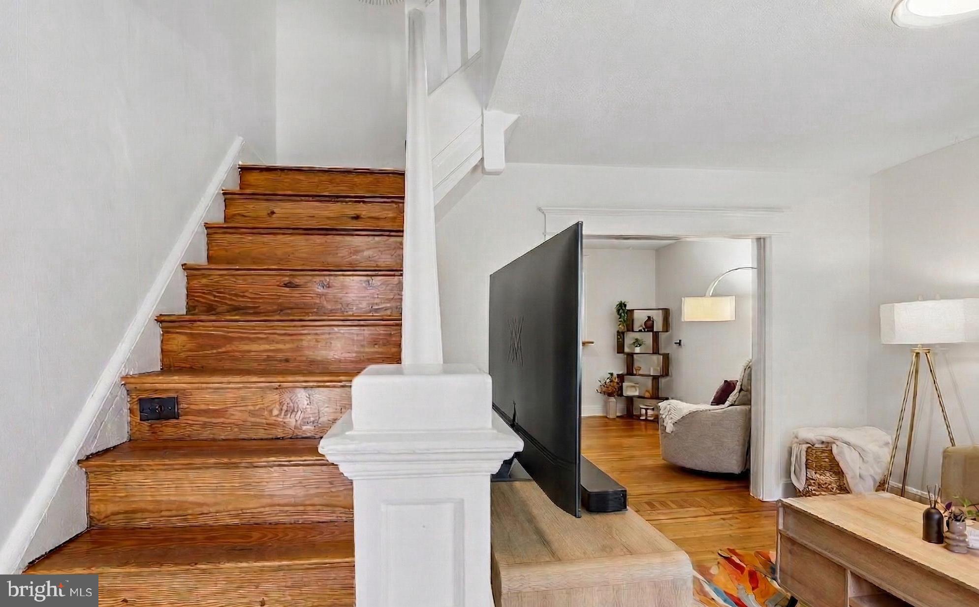 HAMPDEN HISTORIC DISTRICT - Residential