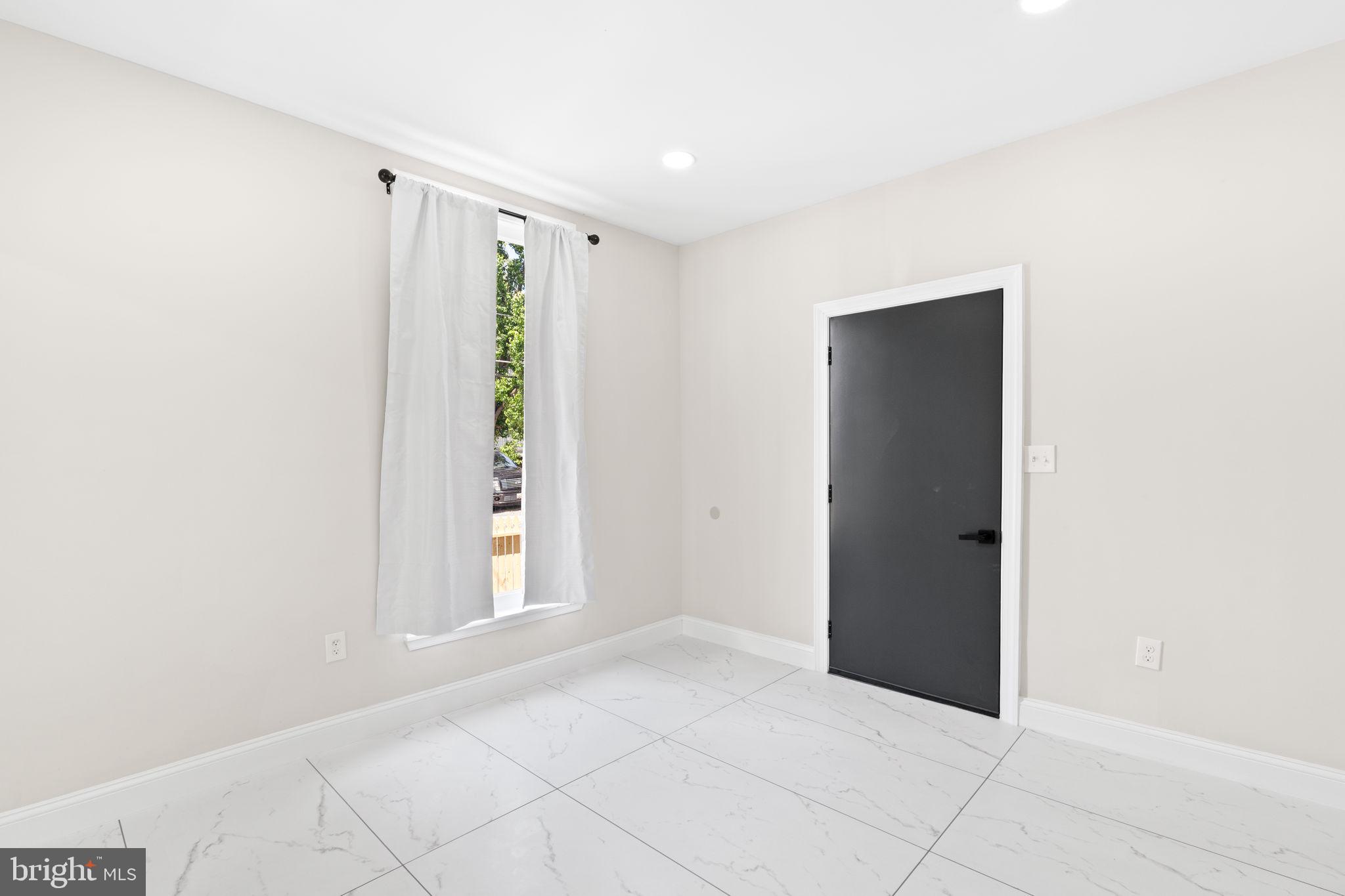 CAPITOL HEIGHTS - Residential