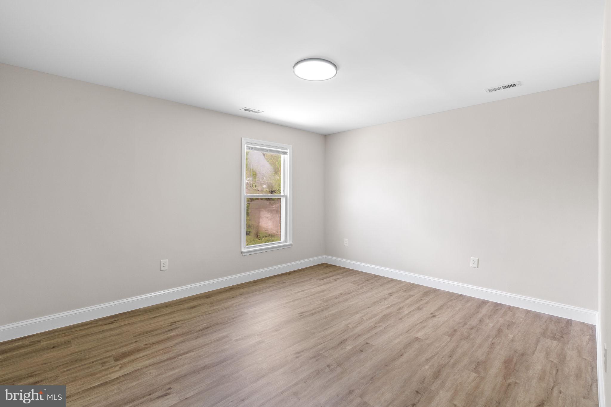 CAPITOL HEIGHTS - Residential