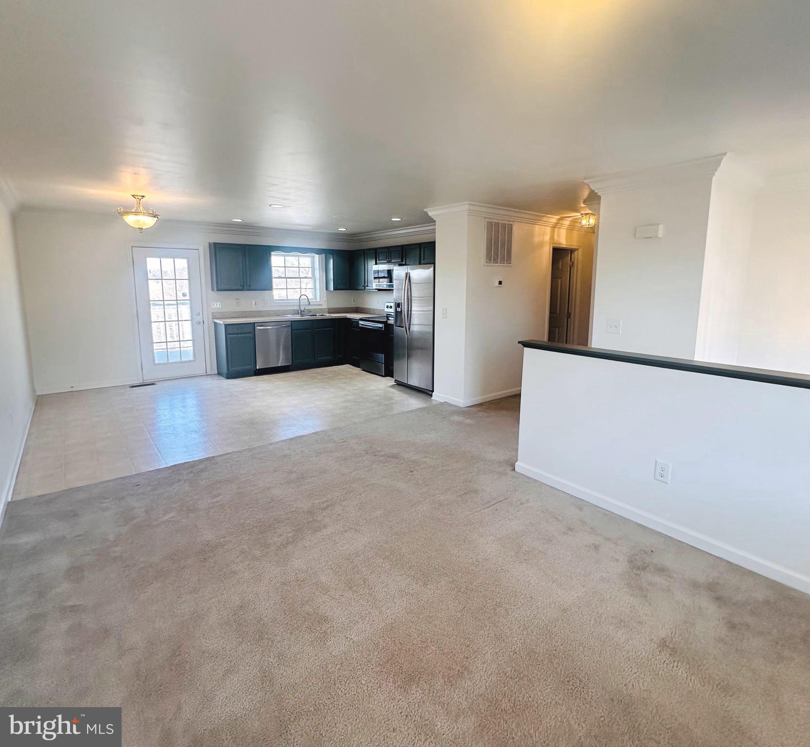 FOREST HEIGHTS - Residential Lease