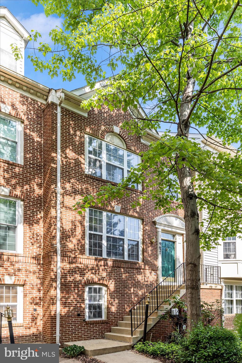 WASHINGTONIAN CENTER - Residential