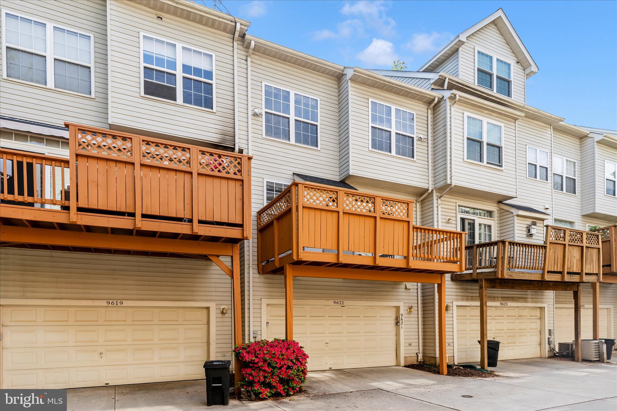 WASHINGTONIAN CENTER - Residential