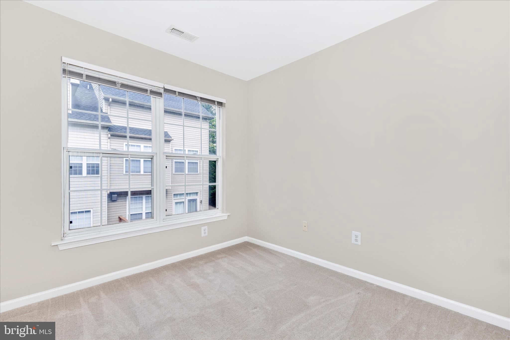 WASHINGTONIAN CENTER - Residential