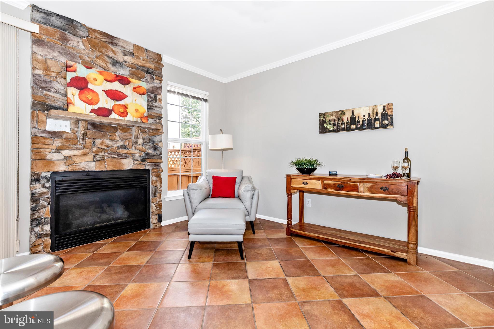 WASHINGTONIAN CENTER - Residential