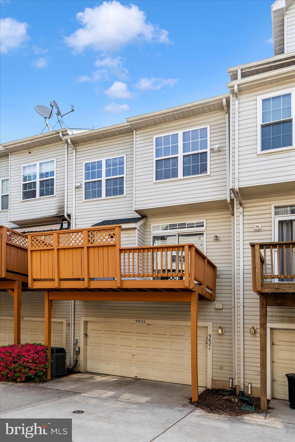 WASHINGTONIAN CENTER - Residential