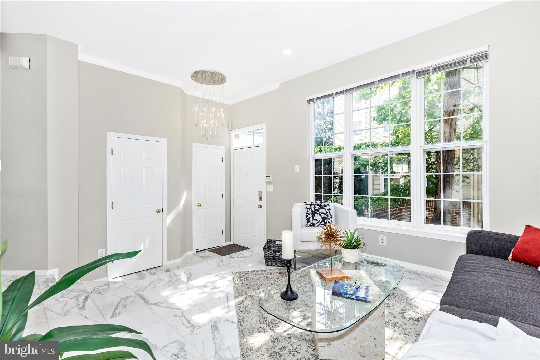 WASHINGTONIAN CENTER - Residential