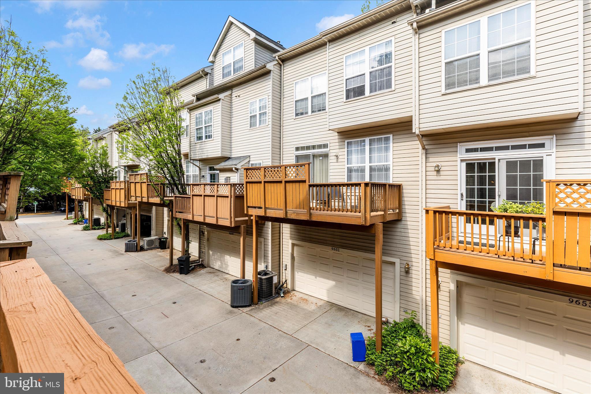 WASHINGTONIAN CENTER - Residential