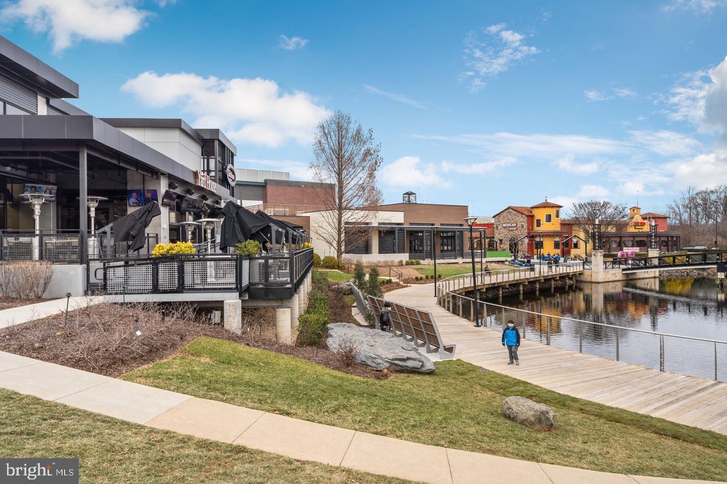 WASHINGTONIAN CENTER - Residential