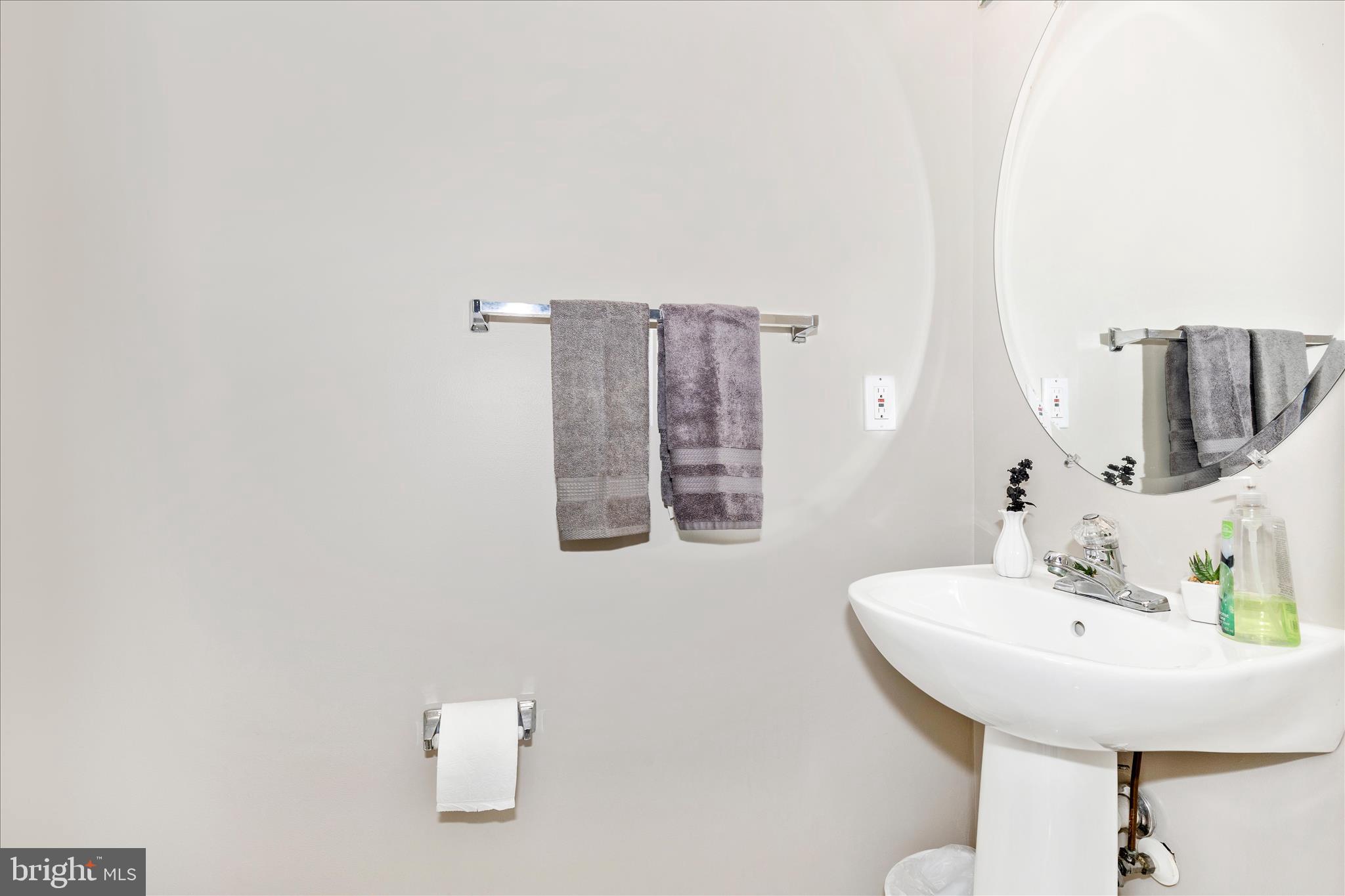 WASHINGTONIAN CENTER - Residential