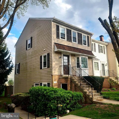 Photo of 144 Bent Twig Lane #339, GAITHERSBURG, MD 20878 (MLS # MDMC2226748)