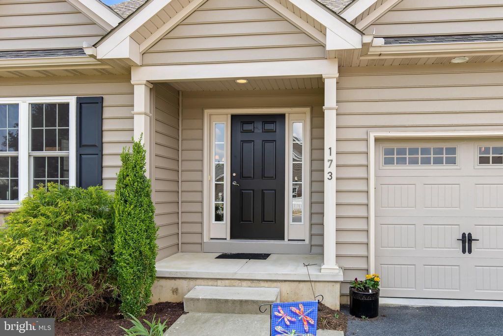 Photo of 173 WAYPOINT DR, LANCASTER, PA 17603 (MLS # PALA2035964)