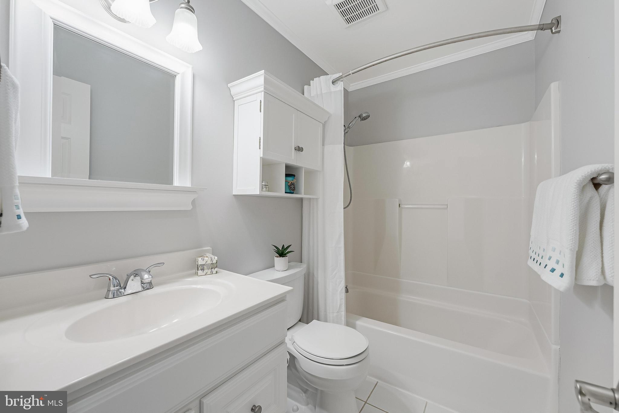 HICKORY CREEK - Residential