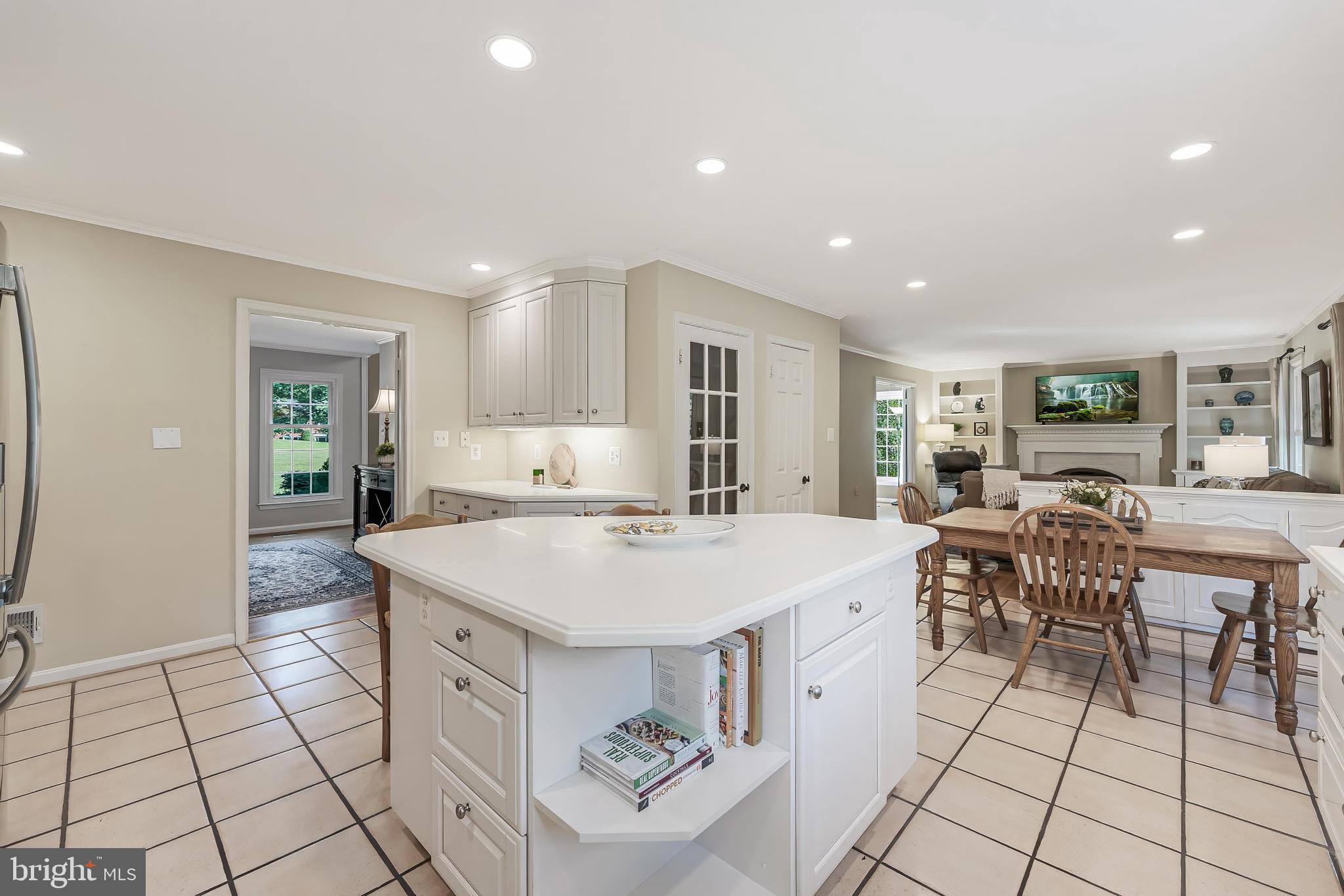 HICKORY CREEK - Residential