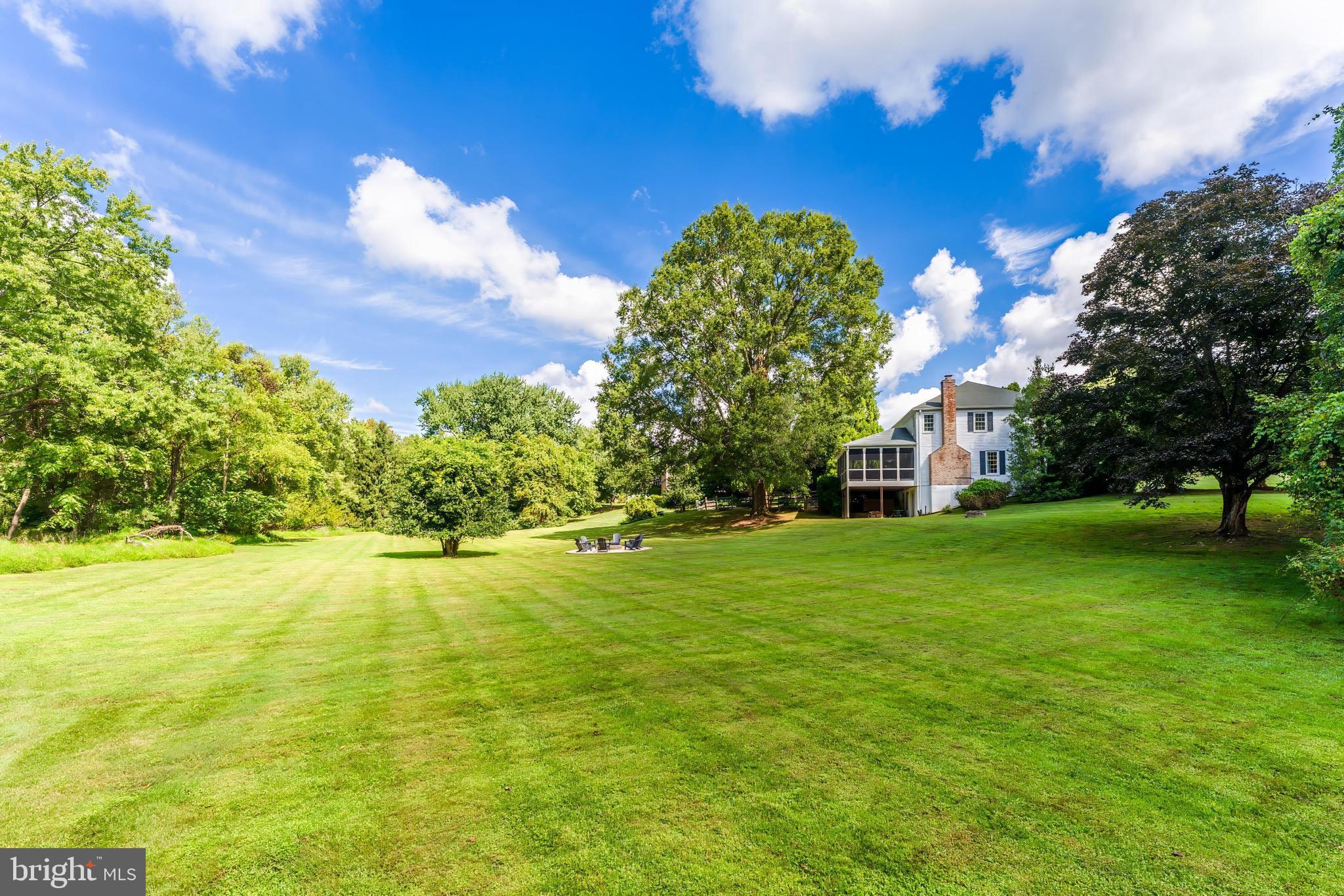 HICKORY CREEK - Residential