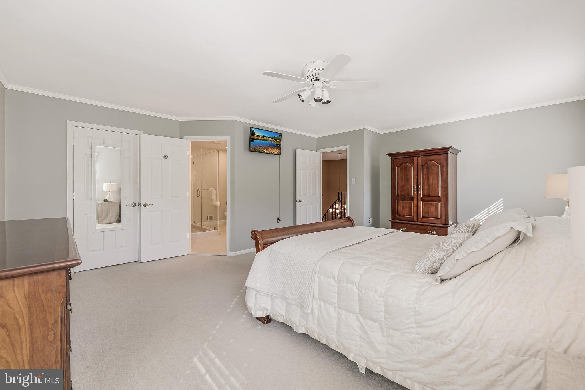 HICKORY CREEK - Residential