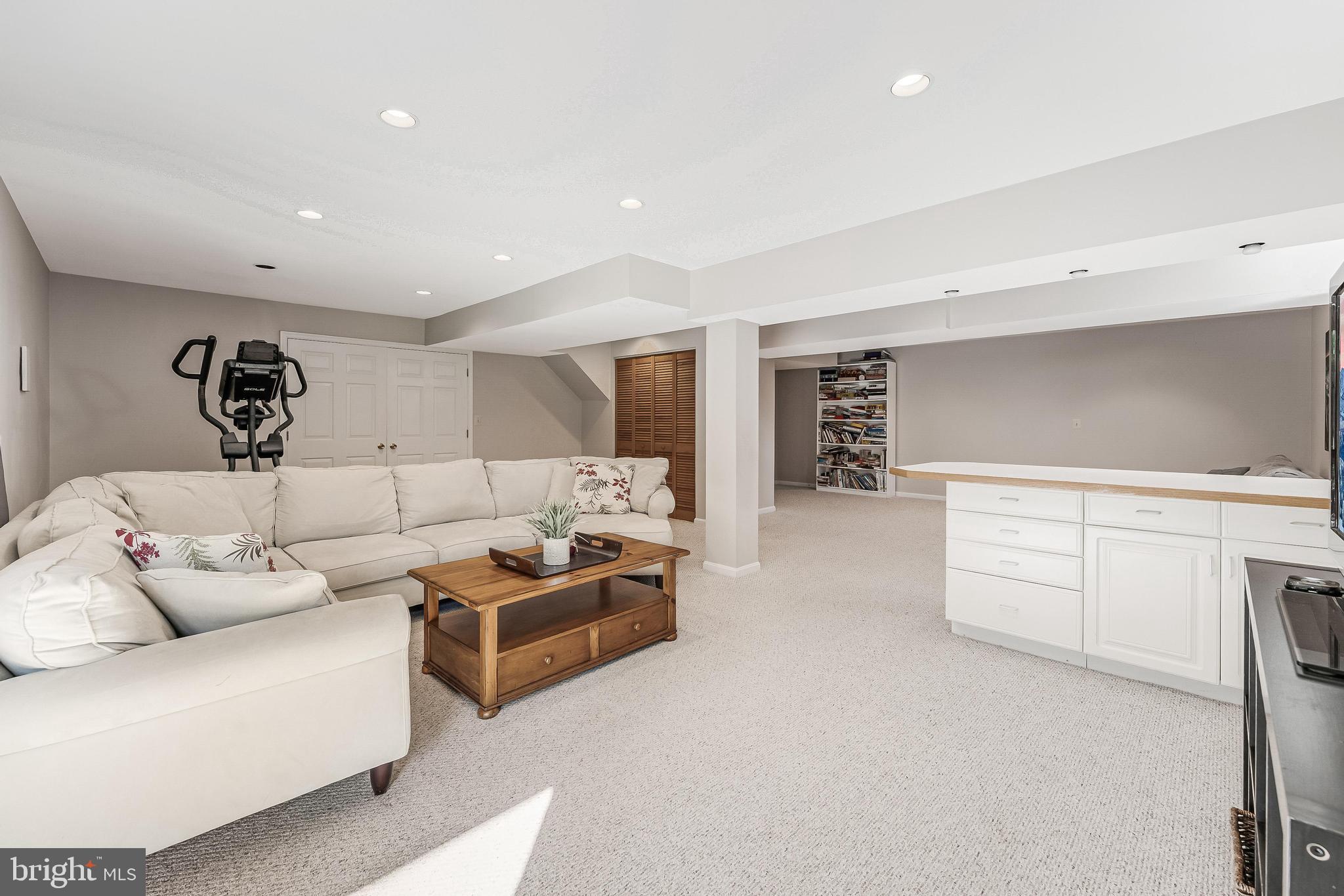 HICKORY CREEK - Residential