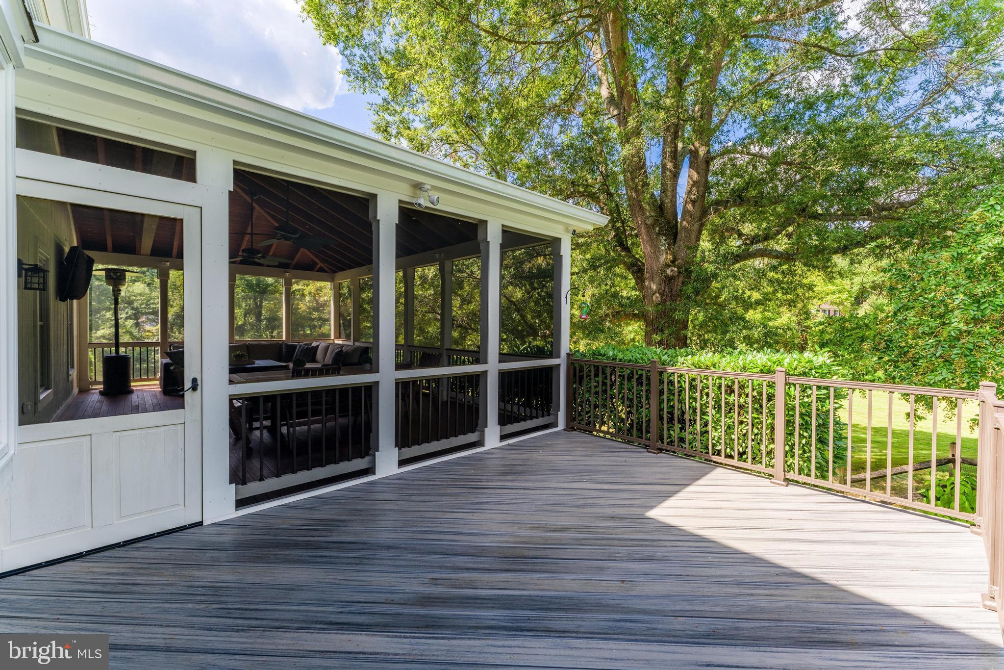 HICKORY CREEK - Residential