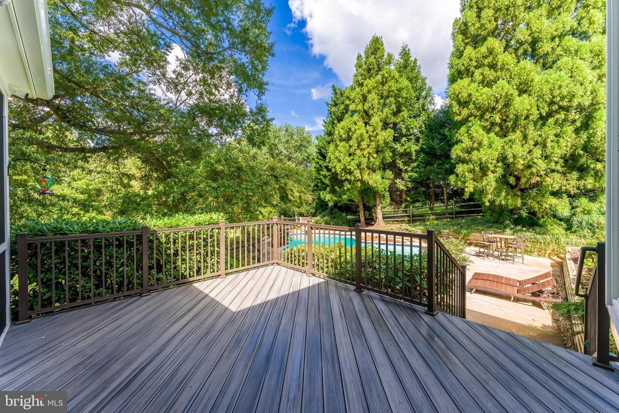 HICKORY CREEK - Residential