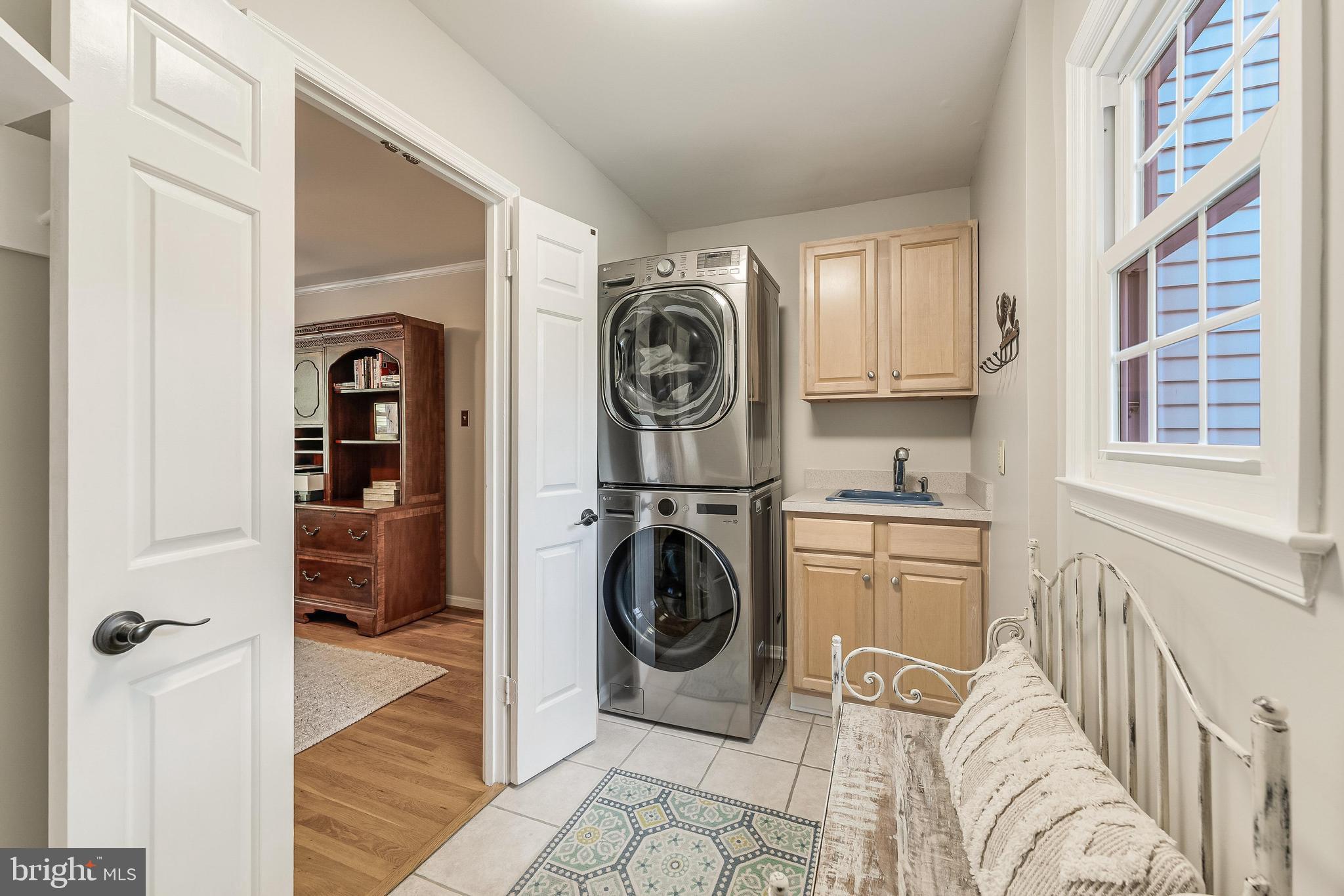 HICKORY CREEK - Residential