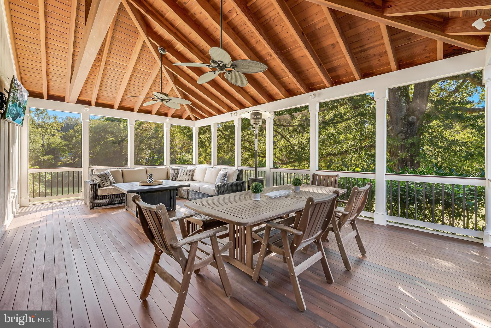 HICKORY CREEK - Residential