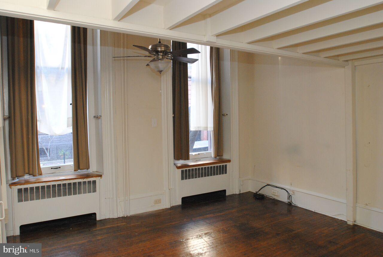 2008 SPRUCE STREET 1F