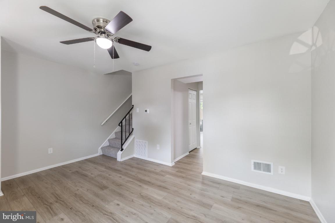 OAK MANOR - Residential