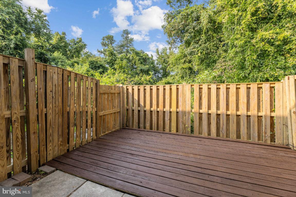 OAK MANOR - Residential