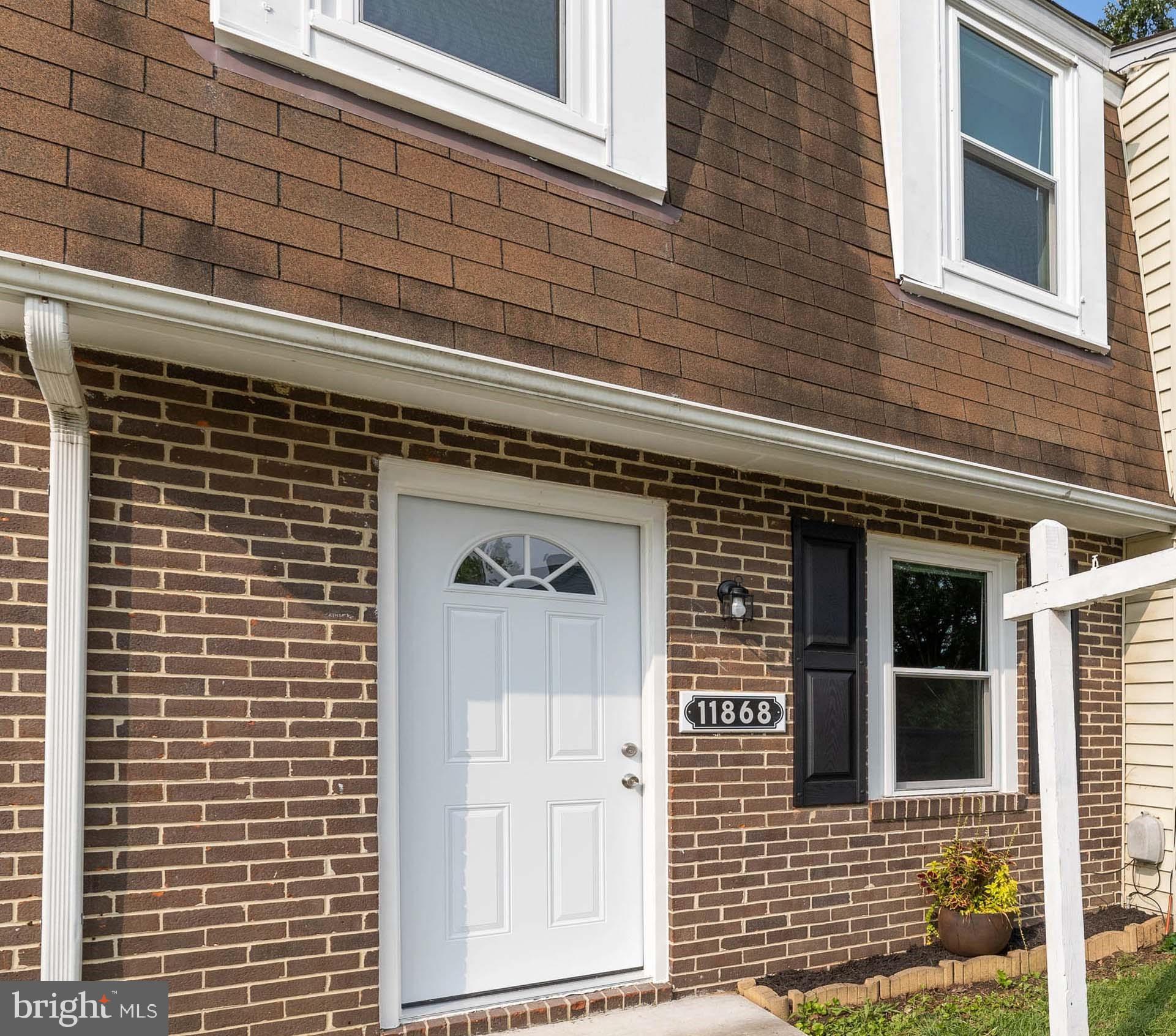 OAK MANOR - Residential