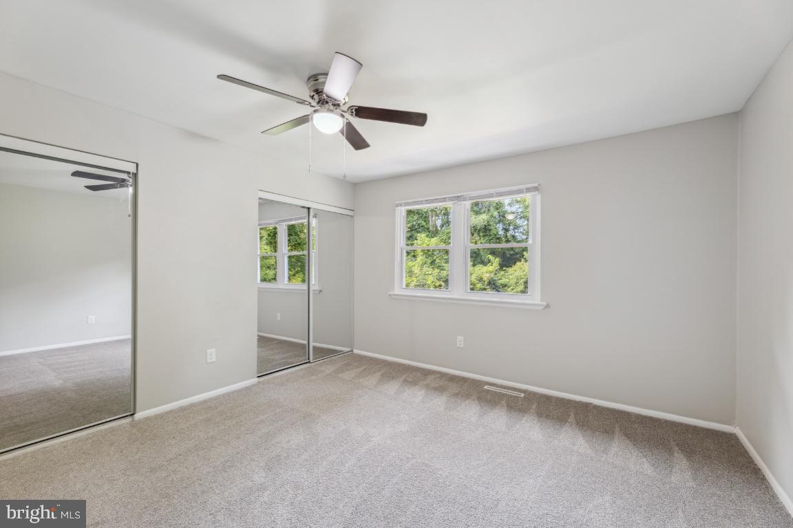 OAK MANOR - Residential