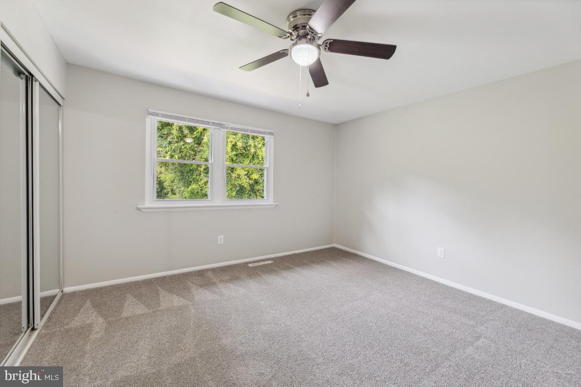 OAK MANOR - Residential