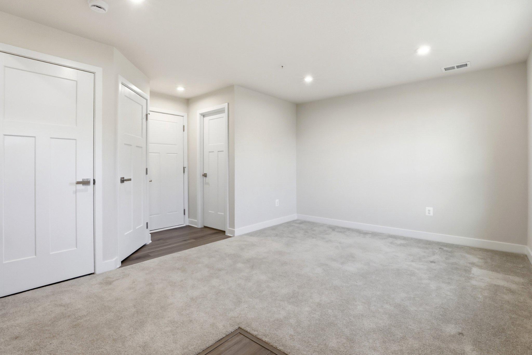 MONTGOMERY VILLAGE - Residential