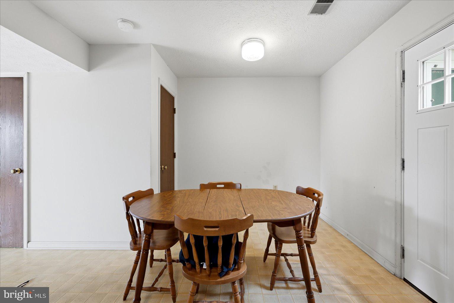215 BUCKINGHAM DRIVE