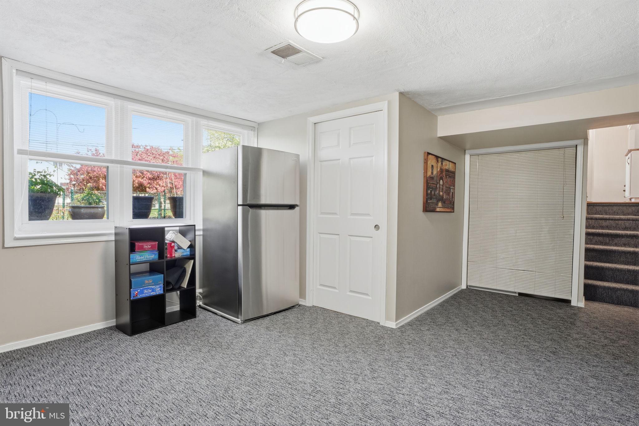 BRENTWOOD MANOR - Residential