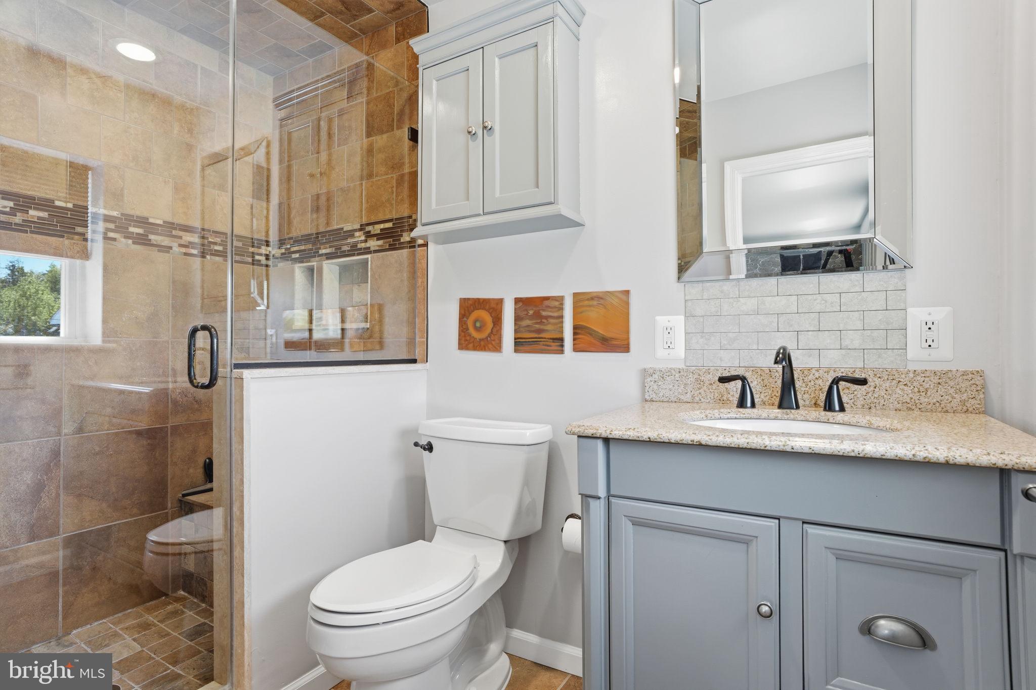 BRENTWOOD MANOR - Residential