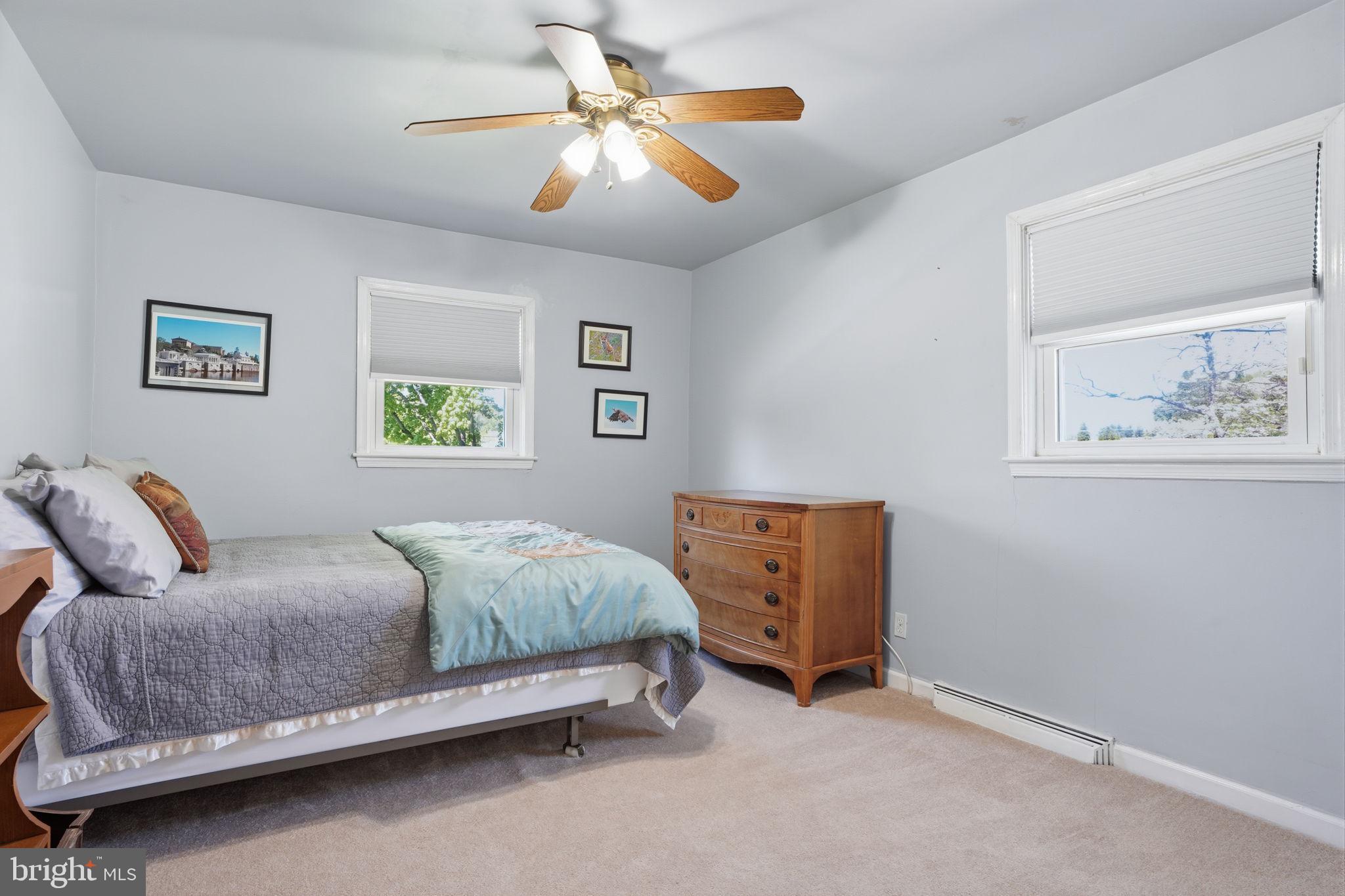 BRENTWOOD MANOR - Residential