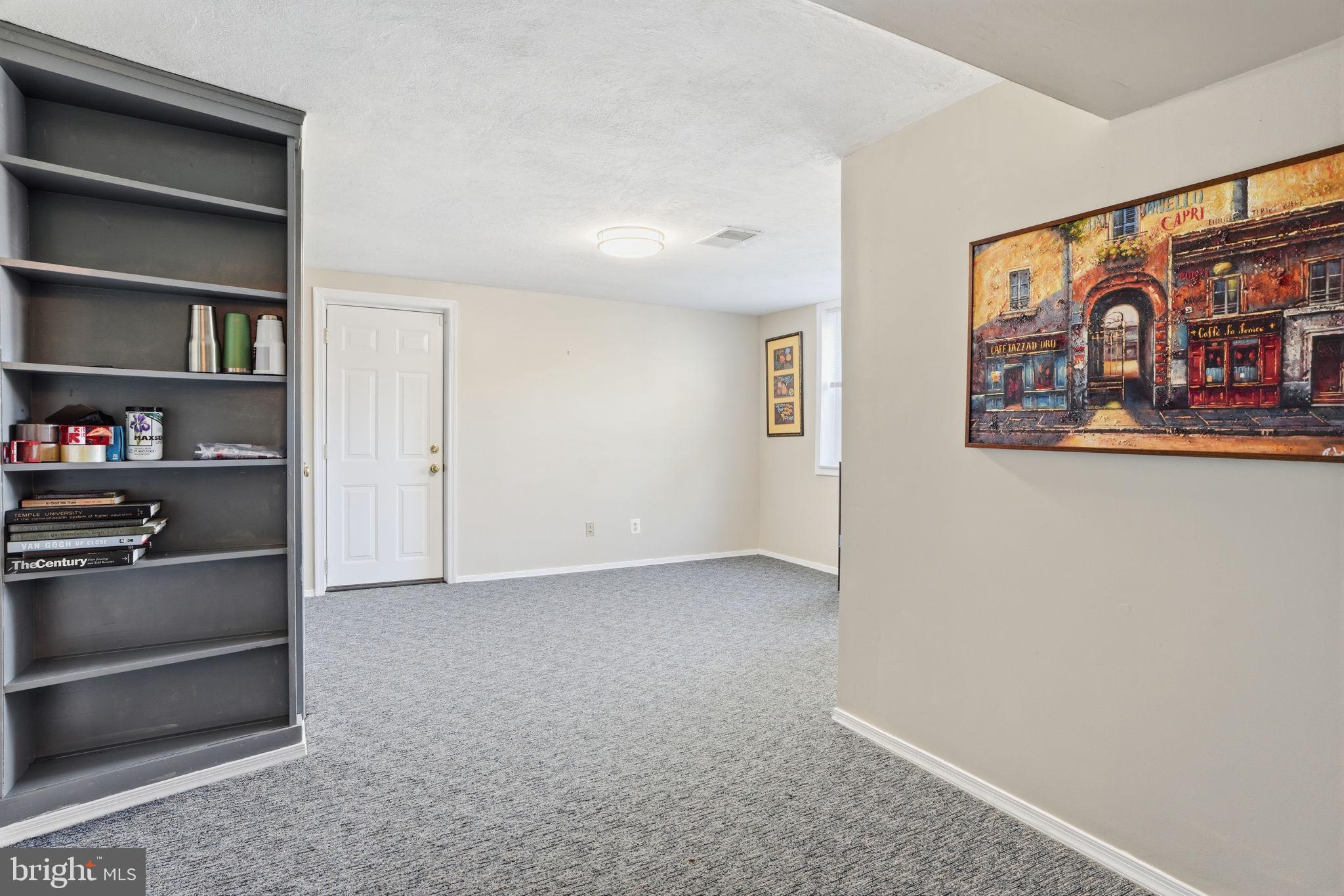 BRENTWOOD MANOR - Residential