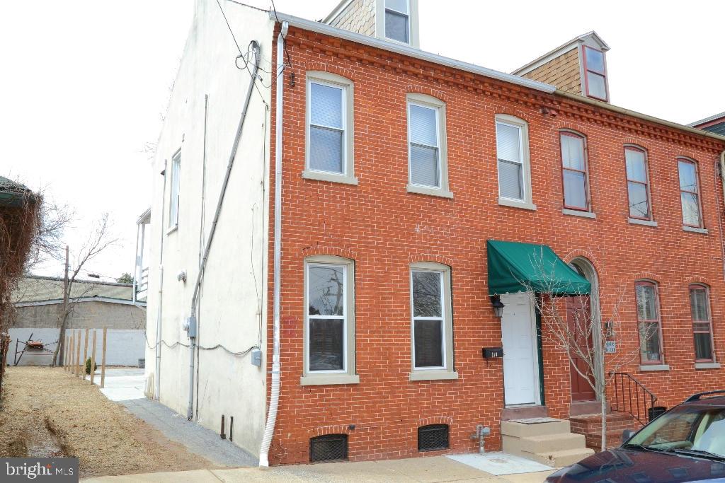 LANCASTER - Residential