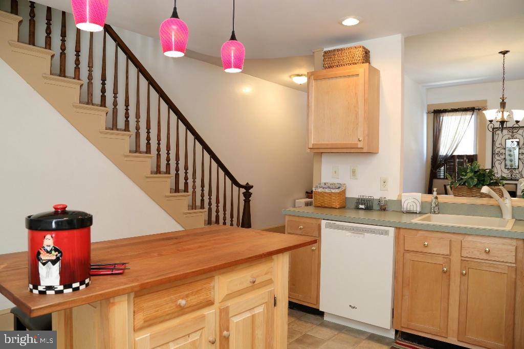 LANCASTER - Residential